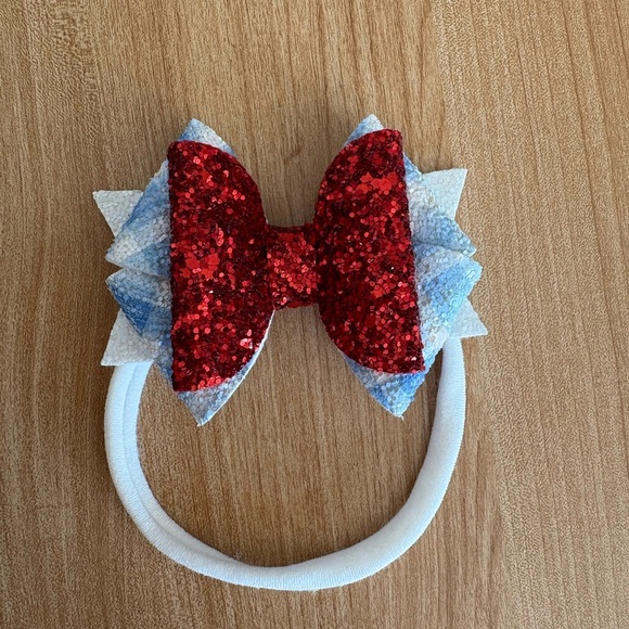 Wizard of Oz inspired baby bow headband - Picture 4 of 9